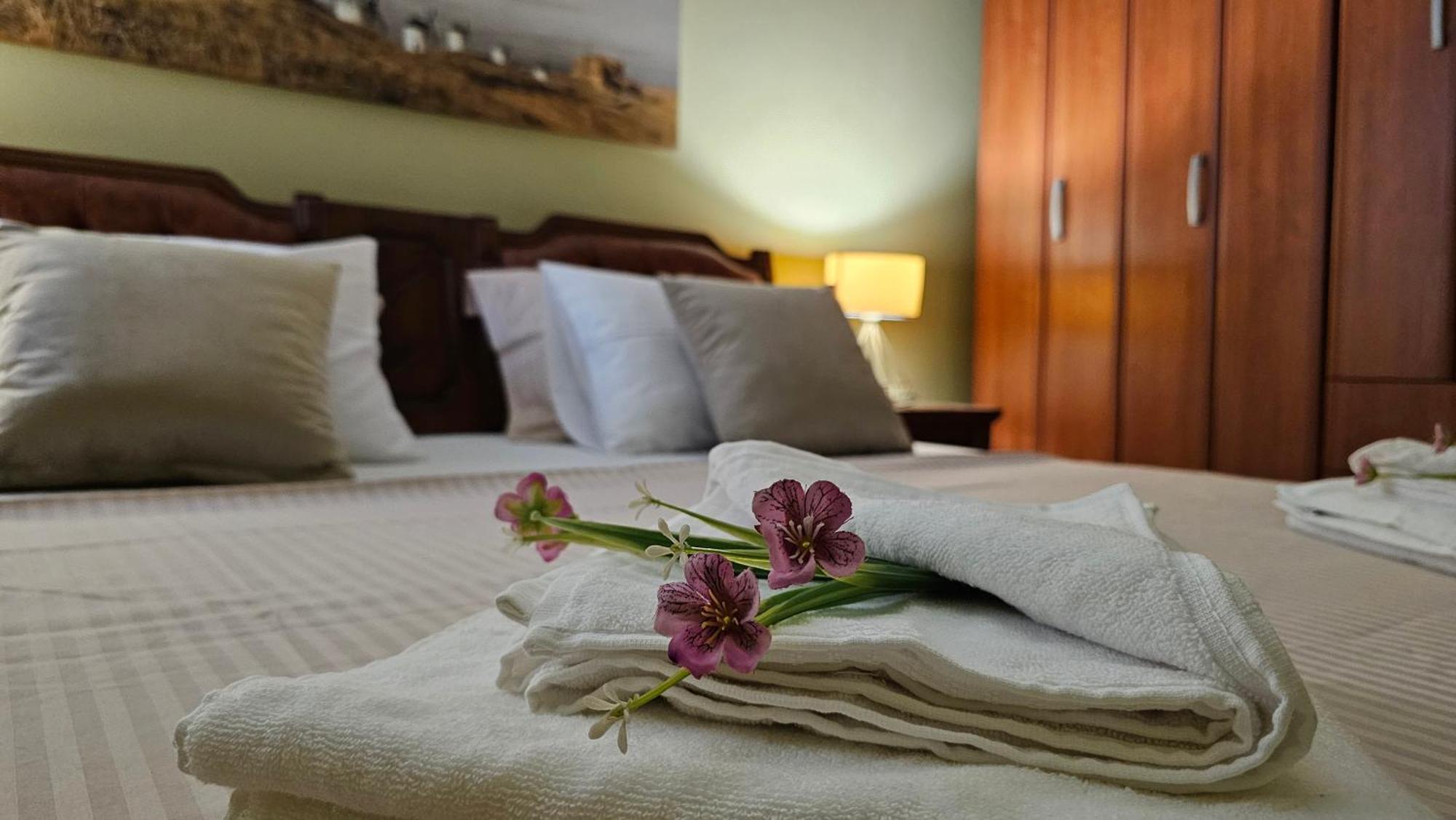Lalovina Apartment Херцег Нови Екстериор снимка