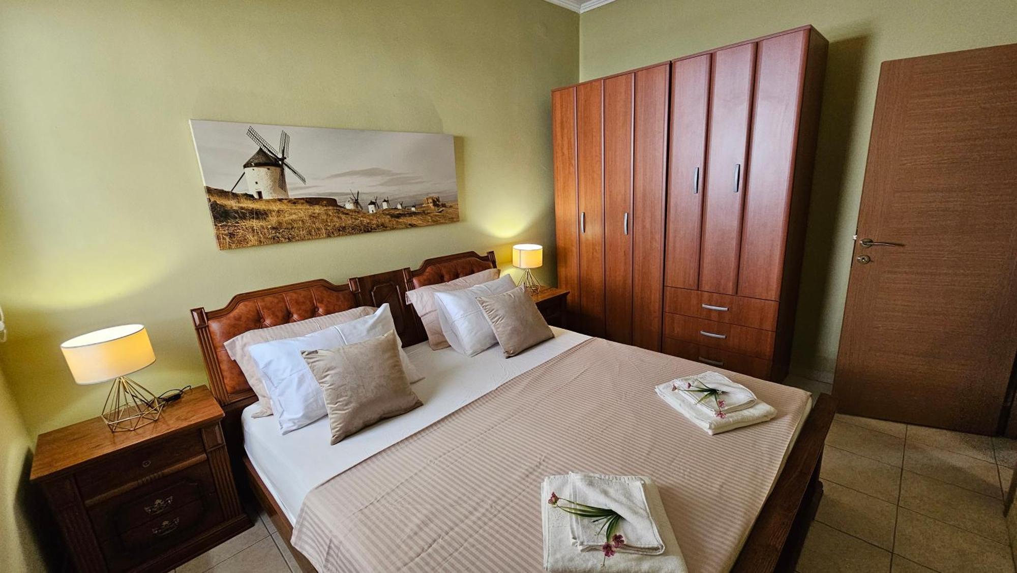 Lalovina Apartment Херцег Нови Екстериор снимка